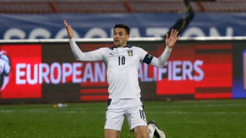 Dušan Tadić zbog povrede napustio reprezentaciju Srbije