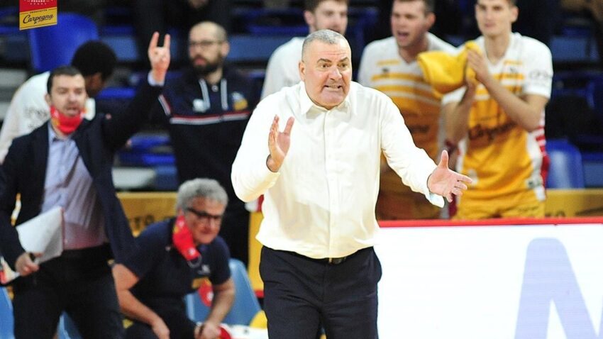 Jasmin Repeša o vremenu provedenom na klupi Armanija