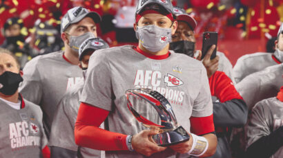 Kanzas i Mahoms zakazali duel sa Tampom i Brejdijem: Čifsi ukrotili Bilse 38:24 (VIDEO)