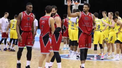 Armani slavio protiv Albe u Berlinu