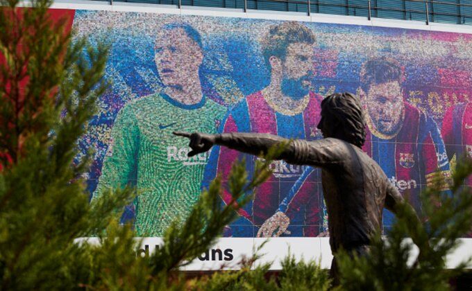 U Barseloni slijedi važan sastanak!