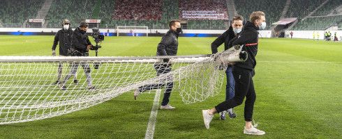 Švajcarci prije utakmice morali da promijene okvir gola