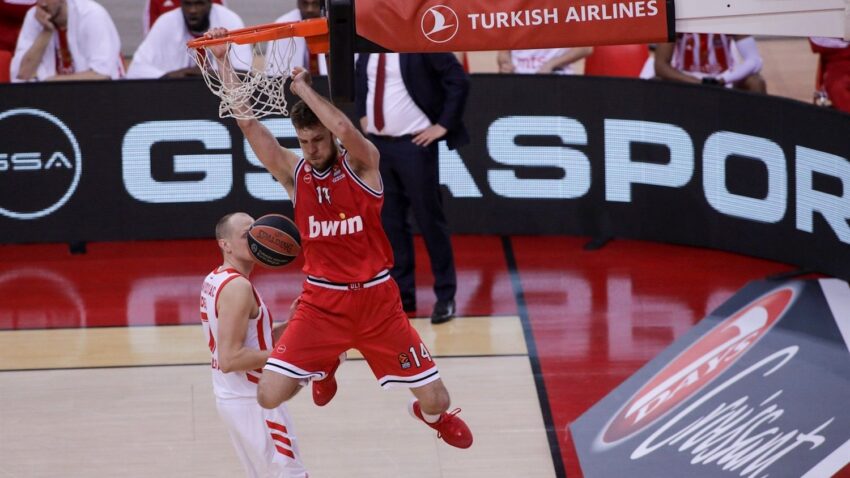 Saša Vezenkov MVP 30. kola