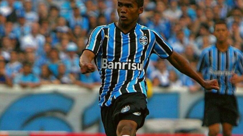 Daglas Kosta ide u Gremio?