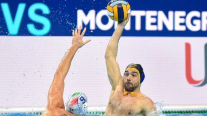 Draško Brguljan nosi crnogorsku zastavu na otvaranju OI