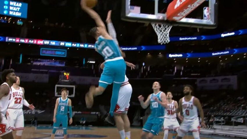 NBA TOP 10 poteza: Kejleb Martin zakucao za prvo mjesto