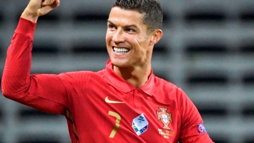 Ronaldo na izlaznim vratima: PSŽ prvi u redu, Junajted vreba priliku