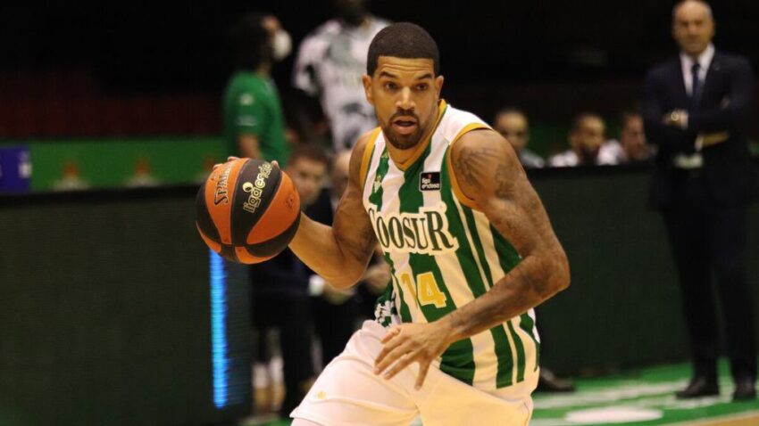 Džejms Feldin potpisao za Kuvajt