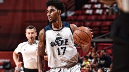 Kvinsi Ford pojačao VEF Rigu