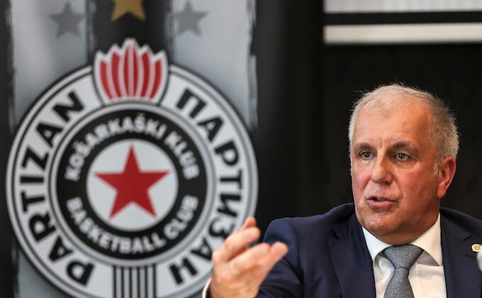 Obradović zabranjuje telefone svojim igračima!