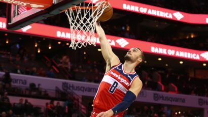 Sem Deker se vratio u NBA, potpisuje za Toronto Reptorse