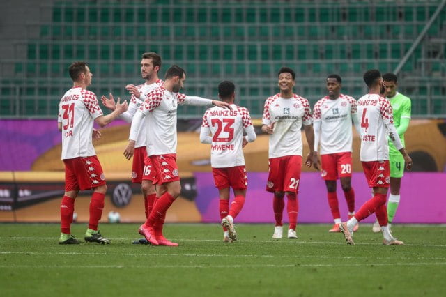 DFB POKAL: Majnc 05 vs Bajern iz Minhena