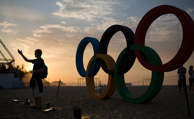 Šampionka u plivanju smještena u bolnici