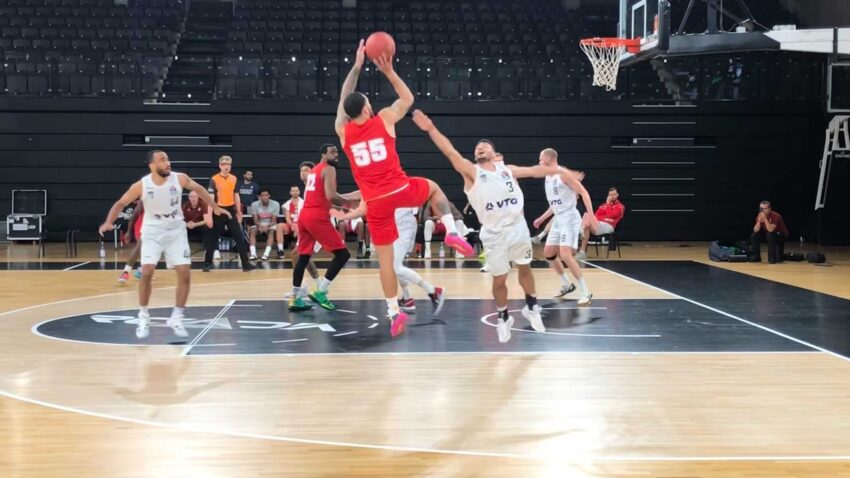 Majk Džejms postigao 22 poena na debiju za Monako