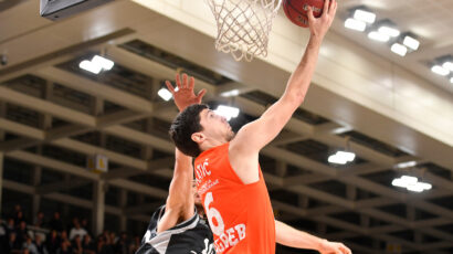 Toni Katić potpisao za Dižon