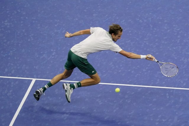 Jevgenij Kafeljnikov bodri Medvedeva!