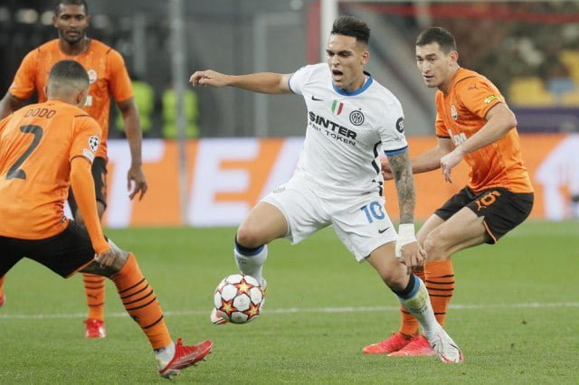 Interu samo bod u Ukrajini, Ajaks lako protiv Bešiktaša