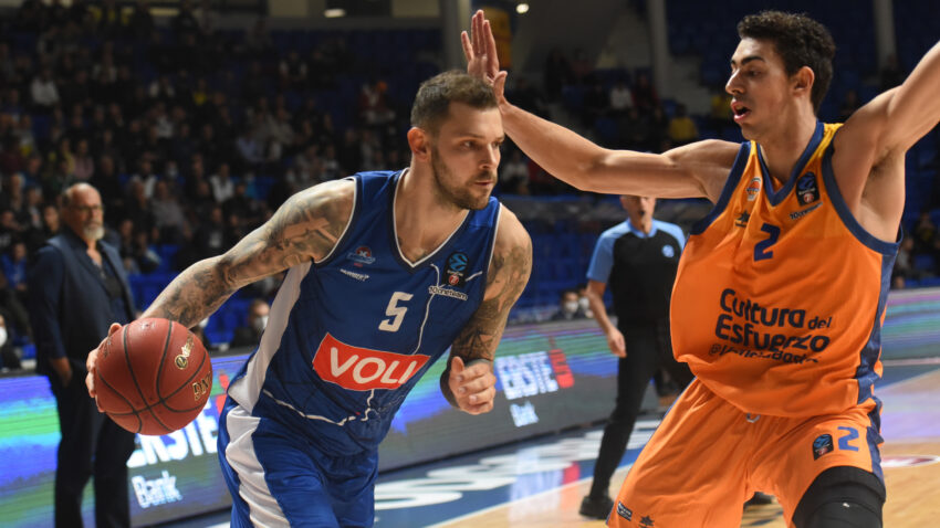 Budućnost nakon drame savladala Valensiju u ''Morači''