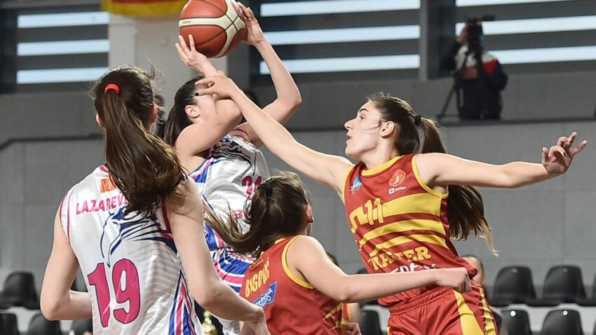 Košarkašice Budućnosti nadigrale Basket Kam!