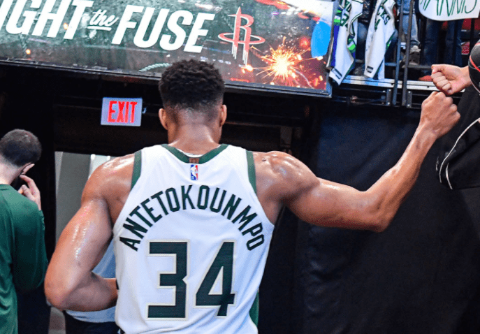 Janis postao najbolji bloker u istoriji Baksa: Grk ubacio 41 poen u pobjedi Milvokija