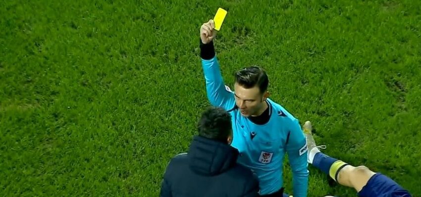 Doktor dobio žuti karton zbog pokušaja da pomogne povrijeđenom fudbaleru!