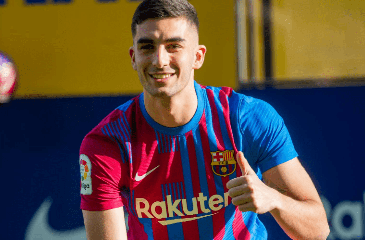 Feran Tores predstavljen u Barseloni; Laporta: Vratili smo se na tržište