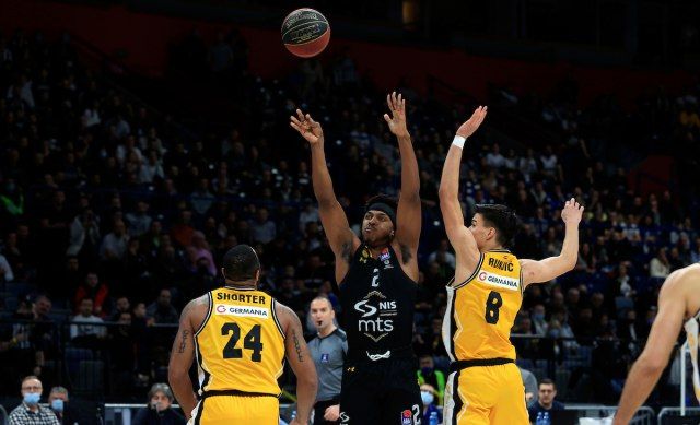 Brutalna partija Partizana! Split ostao na minus 60 u Areni!