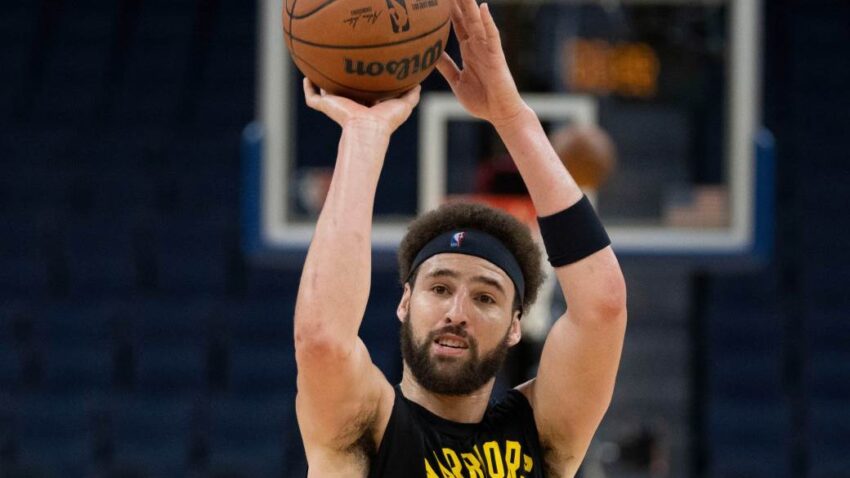 Tompson mnogo vremena proveo van terena, a sada se vraća