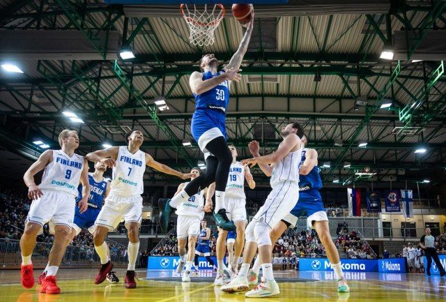 Slovenija poražena od Finske