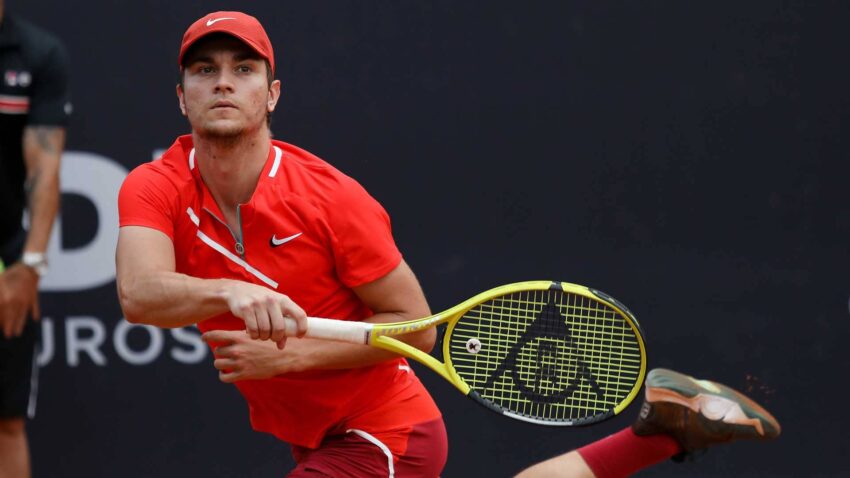 Kecmanović na korak do finala, savladao prošlogodišnjeg osvajača u Minhenu!