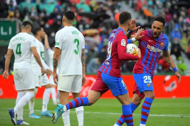 Barselona sa penala do pobjede nad Elčeom