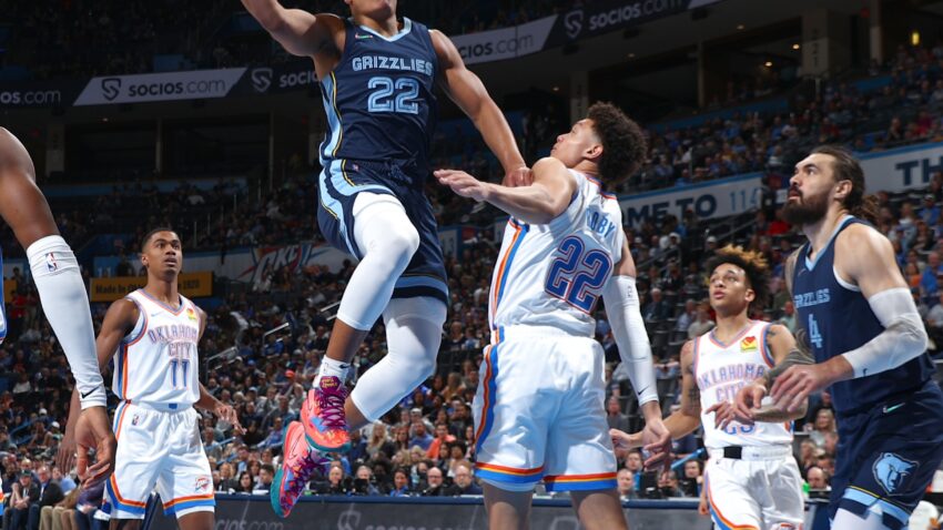 Memfis i Oklahoma u neobičnoj situaciji: Na teren izašli u istim dresovima