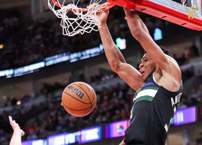 Milvoki dobio Čikago: Janis dominirao, Vučević ubacio 19 poena (VIDEO)