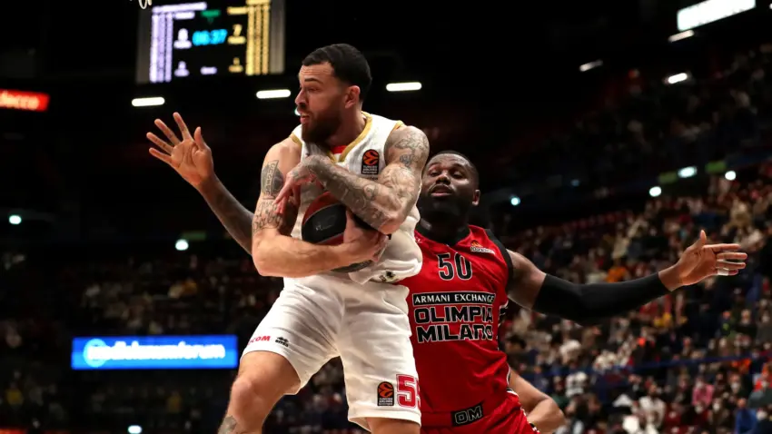 MAJK DŽEJMS MIJENJA KLUB: Amerikanac blizu Olimpijakosa?