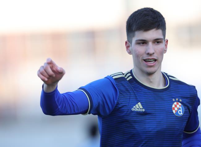 Vukotić sa 25 metara pogodio mrežu za drugi tim Dinamo Zagreba (VIDEO)