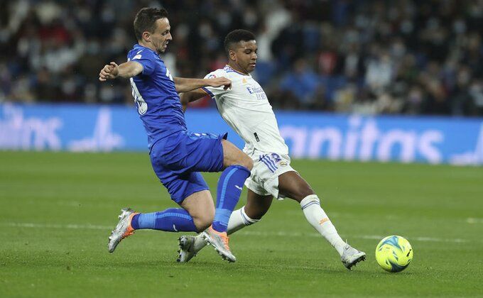 Real lako protiv gradskog rivala