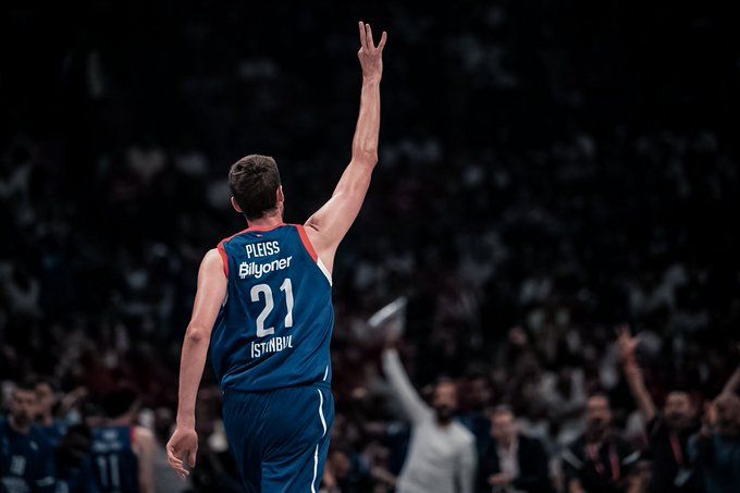 Plajs produžio saradnju sa Anadolu Efesom