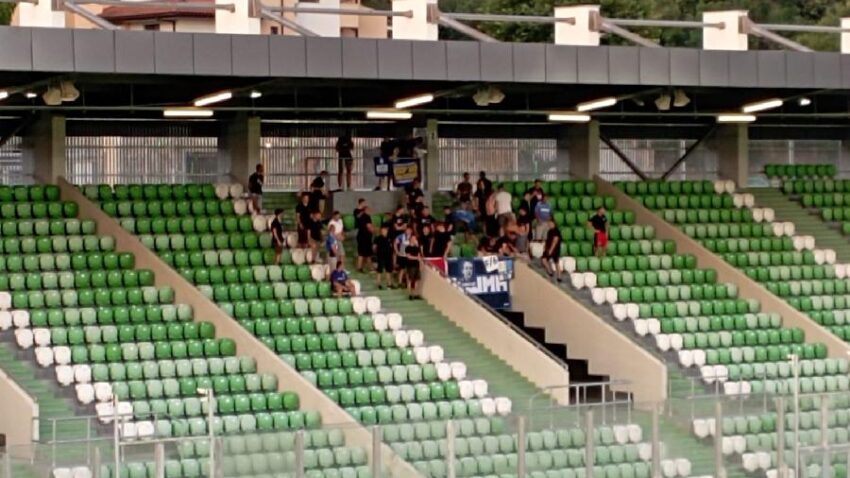 "Vojvode" u problemu: 45 navijača Sutjeske uhapšeno u Bugarskoj - navodno zbog krađe na pumpi