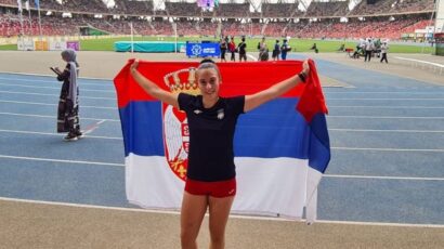 Tinejdžerka Adriana večeras “cilja” medalju