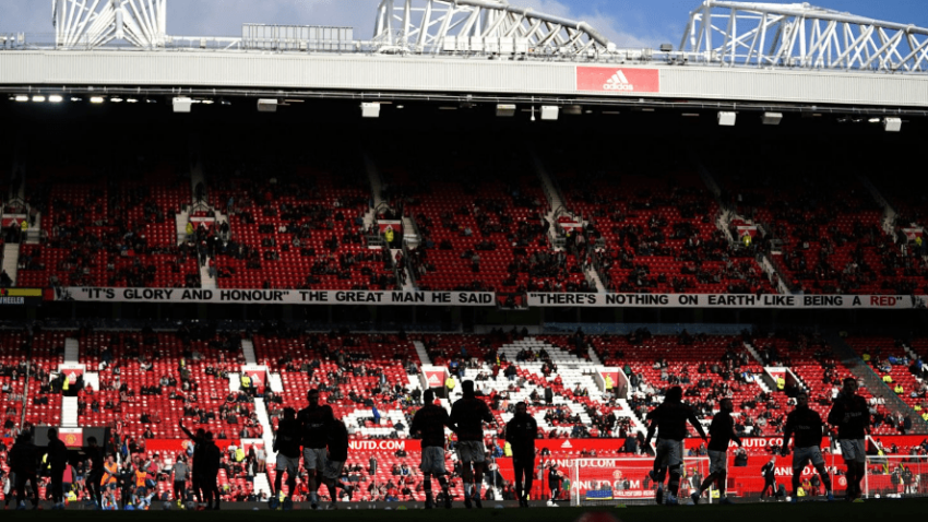 Navijači Junajteda napustili Vembli, pa se vraćali nazad