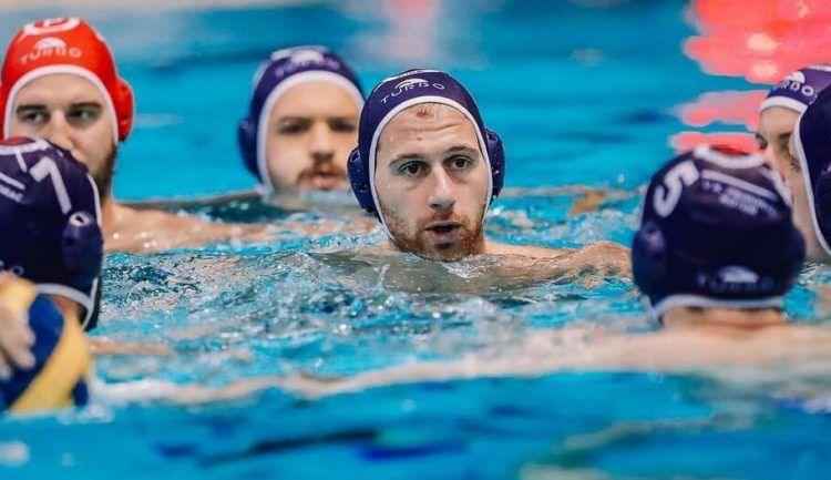 Primorac zakucan na nuli