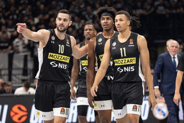 Partizan slavio u Atini