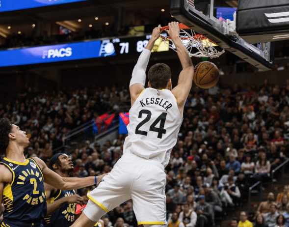 Juta uništila Pejserse