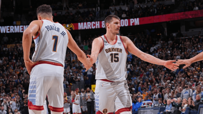 JOKIĆ NA KORAK OD TRIPL-DABLA: Reptorsi poklekli u finišu