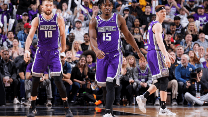 FINIKS POSRĆE: Sakramento nastavlja da blista