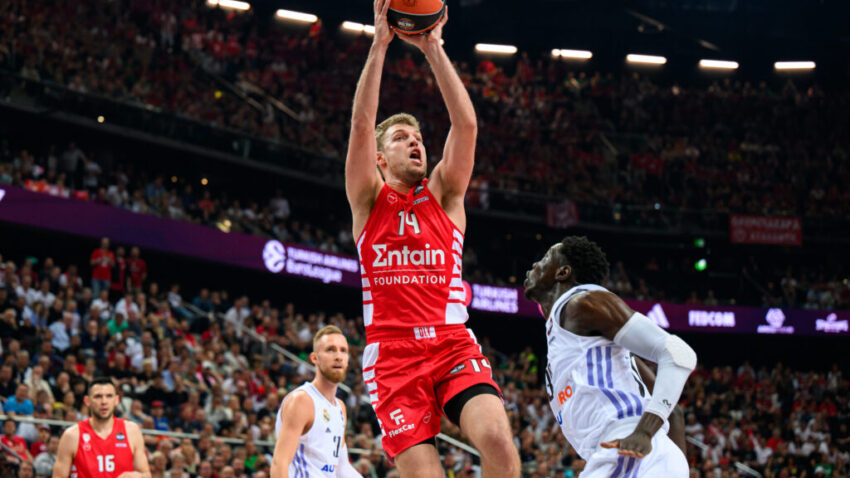 SAŠA VEZENKOV: U NBA ligi je košarka mnogo brža