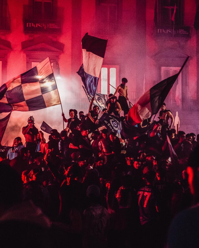 Vulkan koji je ćutao 33 godine 1 Diego Maradona