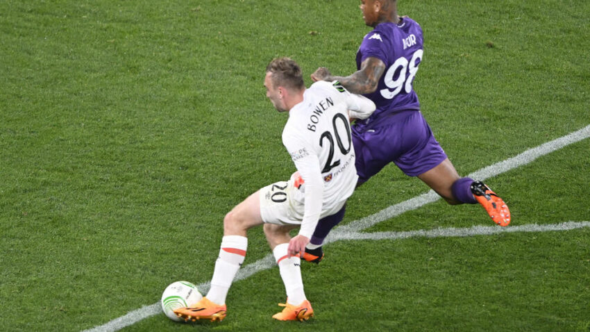 BOVEN JE HEROJ! Vest Hem "ukrao" Fiorentini trofej Lige konferencija! (VIDEO)