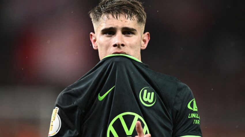 DANIJEL LEVI PREGOVARA SA VOLFSBURGOM: Od njegovih pregovaračkih sposobnosti zavisi prelazak Mikija van de Vena