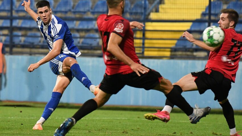 VASILIJE ADŽIĆ: Imponuje interesovanje evropskih klubova, trudim se da ostanem čvrsto na zemlji